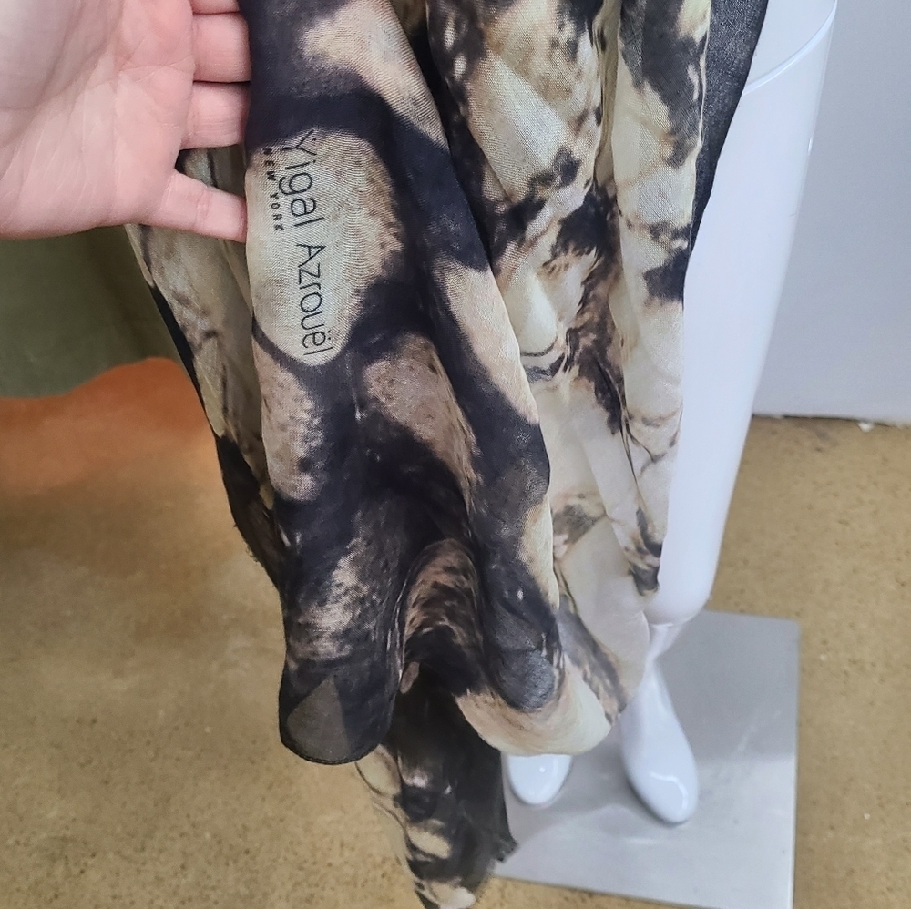 Yigal Azrouel Fall 2013 Scarf - Picture 5 of 11